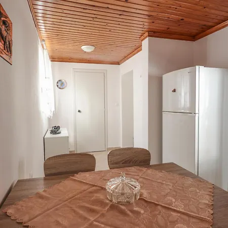 Aneza Apartament Kremastí