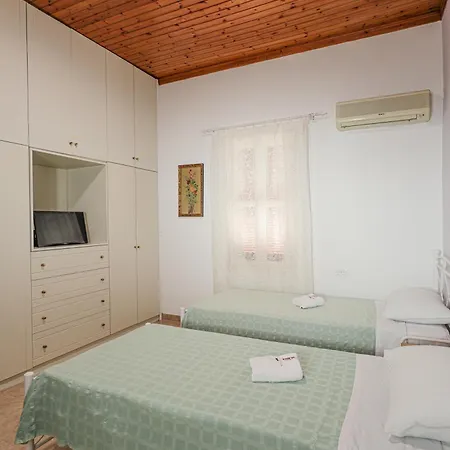 Aneza Apartment