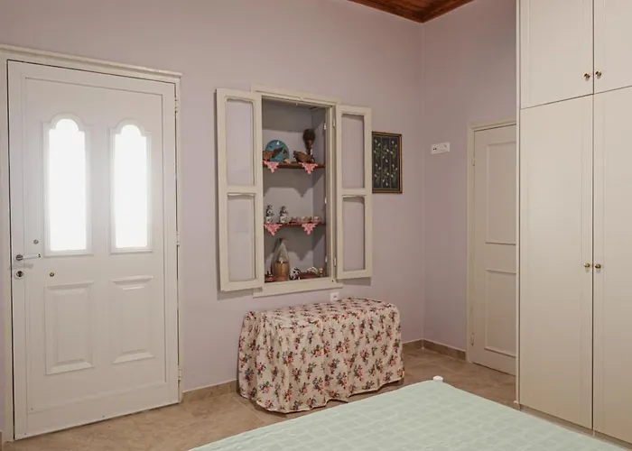 Aneza Κρεμαστή